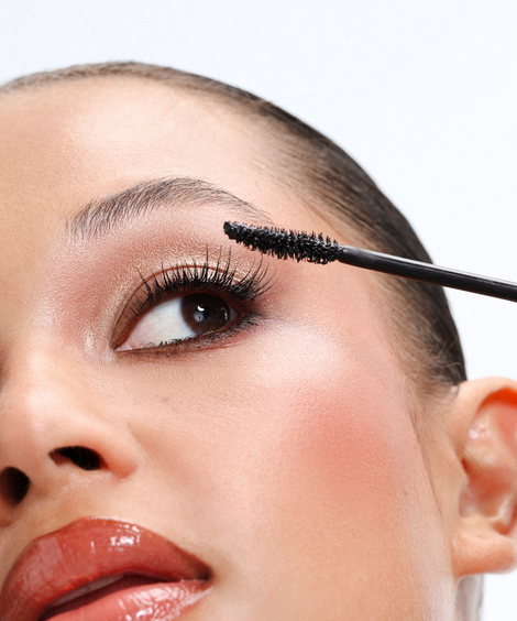 Maximum Volume Mascara | Black Blender